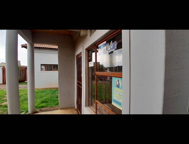 3 BEDROOM HOUSE FOR SALE IN VOSLOORUS